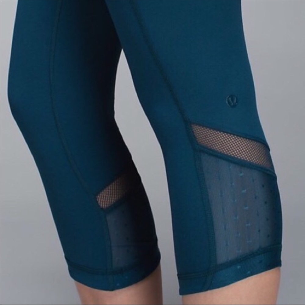 Lululemon Just Breathe Yoga Crop